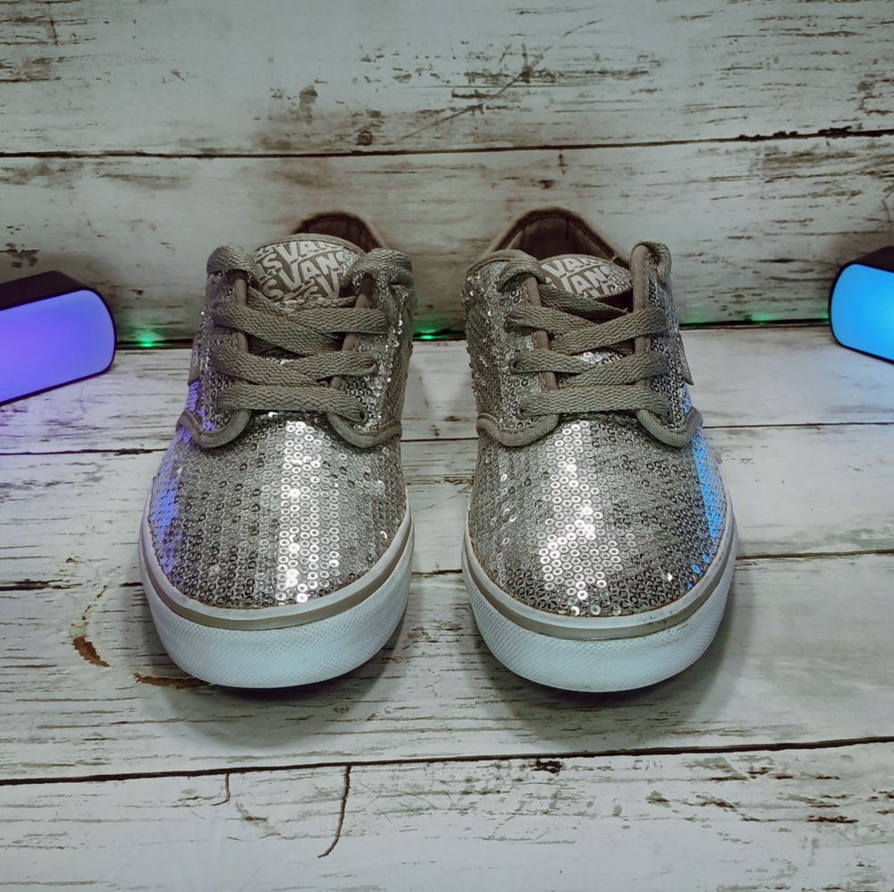 Vans - Picture 4 of 10